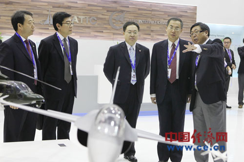 �������̎��������L�����ҕ��չ�_